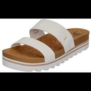 Reef Cushion Vista Hi Sandals